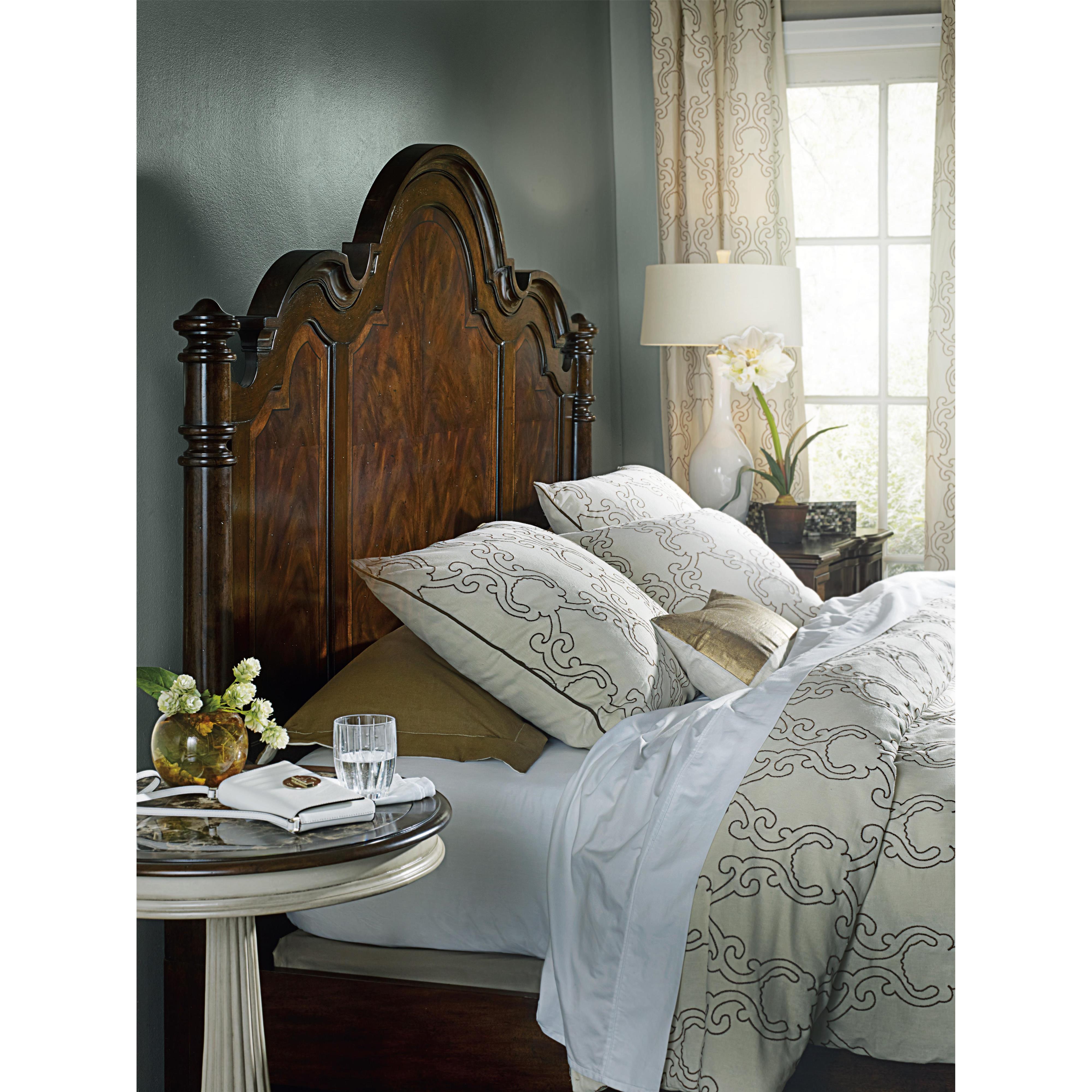 Hamilton Home Leesburg Queen Size Poster Bed with Mahogany Veneers